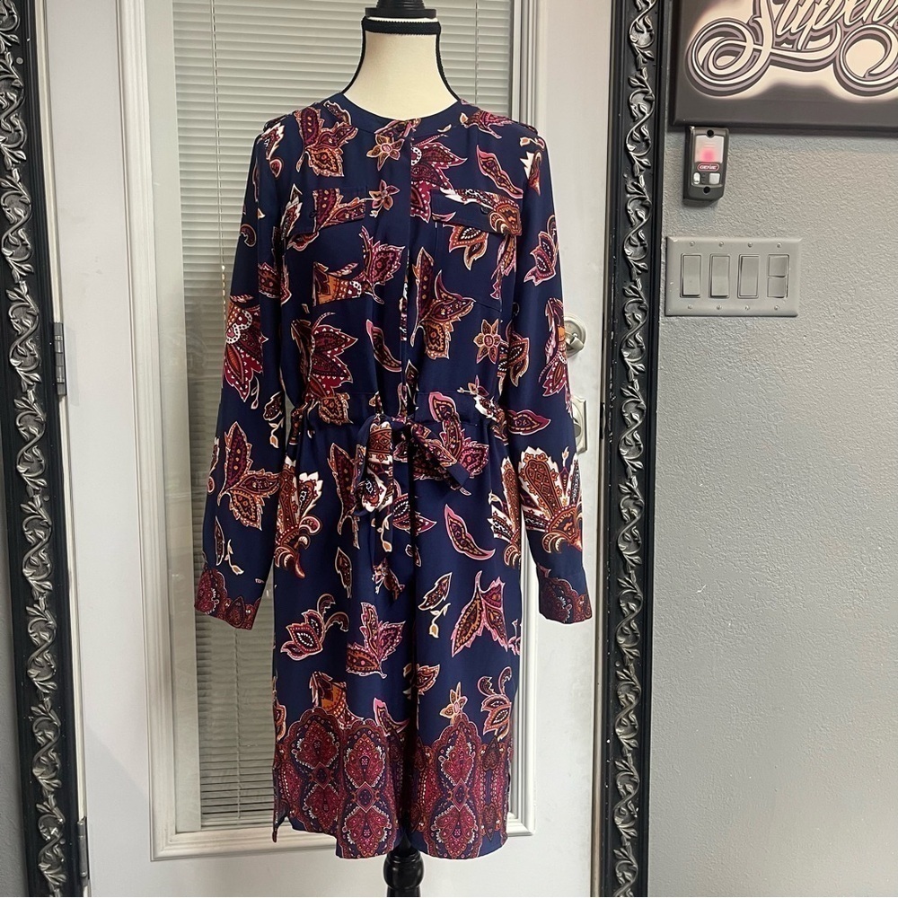 Liz Claiborne Women size Small Blue Dress with Floral Accents in great condition